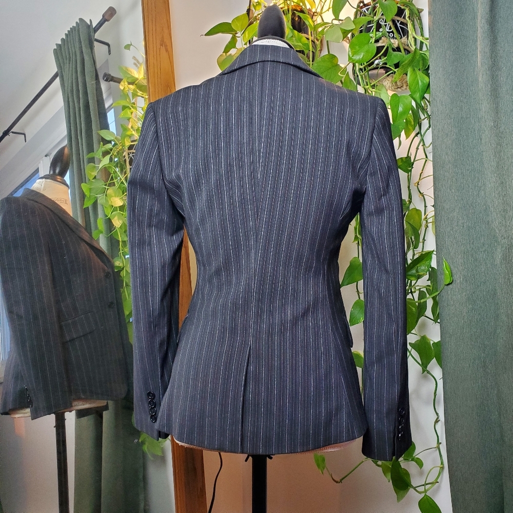 BCBG MAXAZRIA | Pinstripe Single Breasted Contoured Collared Blazer Jacket - Picture 7 of 12